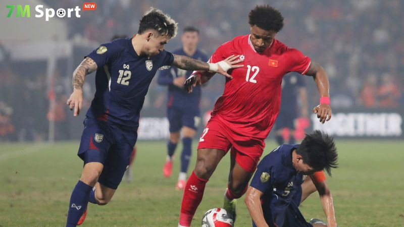 Phòng ngự khu vực: Nghệ thuật của sự đồng bộ